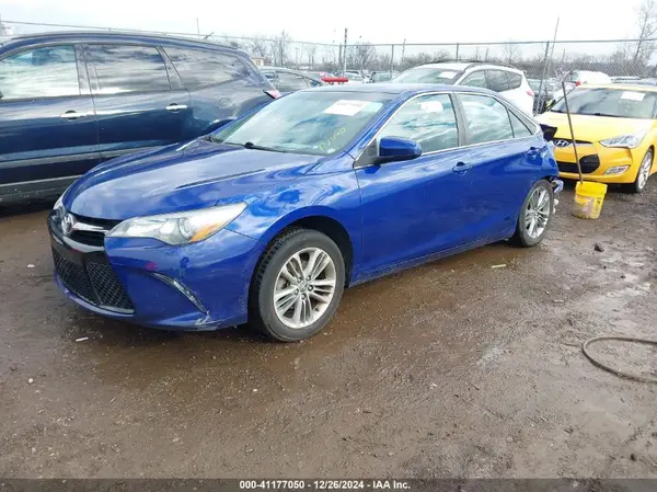 4T1BF1FK7GU567536 2016 TOYOTA CAMRY - Image 2