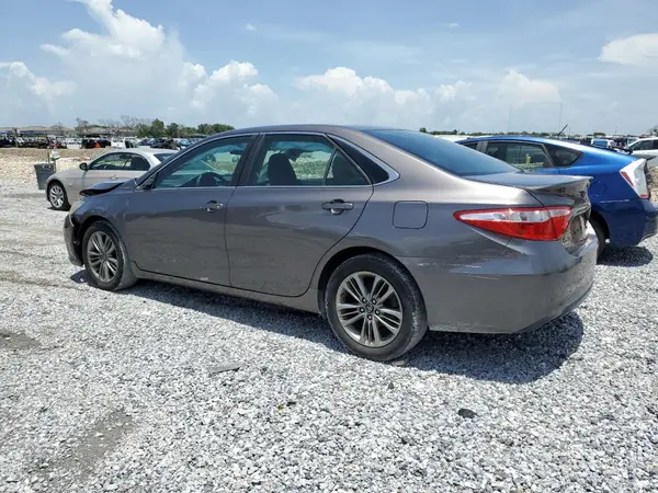 4T1BF1FK7GU568265 2016 TOYOTA CAMRY - Image 2