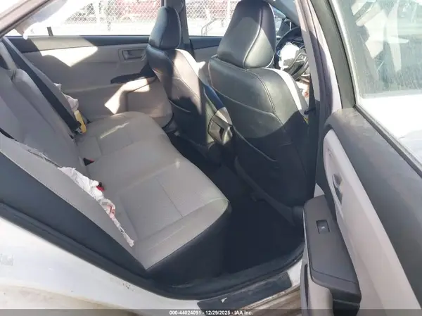 4T1BF1FK7GU570128 2016 TOYOTA CAMRY - Image 8