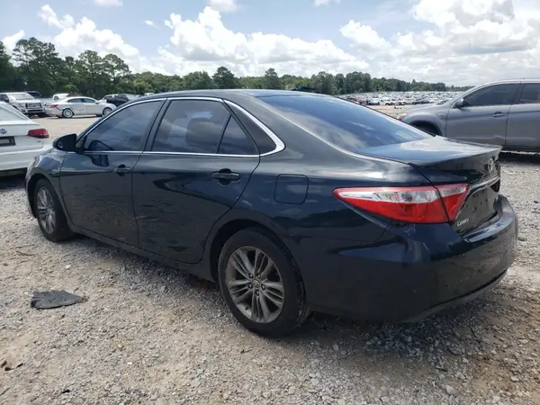 4T1BF1FK7GU570842 2016 TOYOTA CAMRY - Image 2