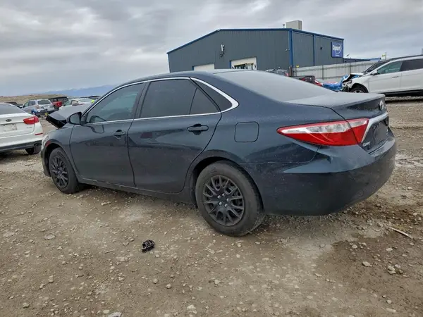 4T1BF1FK7GU571294 2016 TOYOTA CAMRY - Image 2