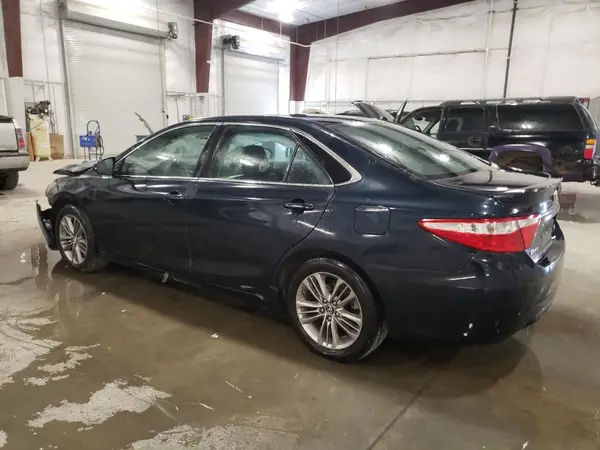 4T1BF1FK7GU578326 2016 TOYOTA CAMRY - Image 2
