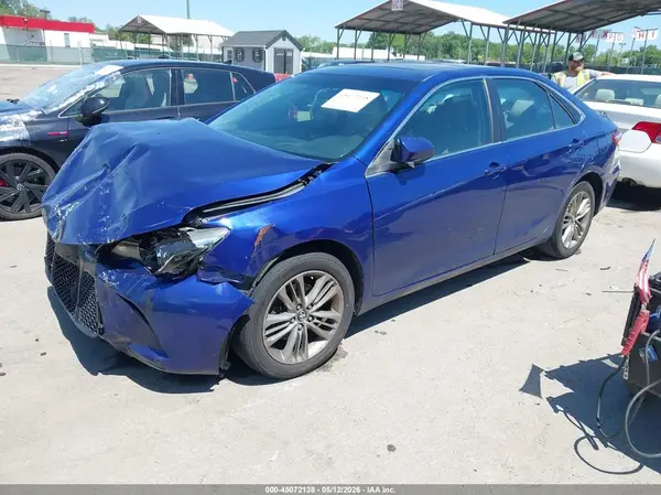 4T1BF1FK7GU578875 2016 TOYOTA CAMRY - Image 2