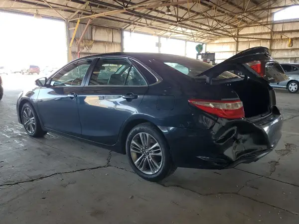 4T1BF1FK7GU579511 2016 TOYOTA CAMRY - Image 2