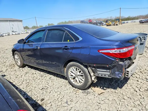 4T1BF1FK7GU583638 2016 TOYOTA CAMRY - Image 2