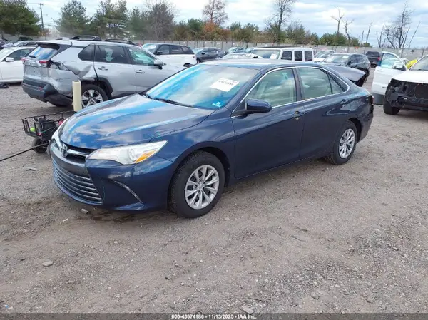 4T1BF1FK7GU589021 2016 TOYOTA CAMRY - Image 2