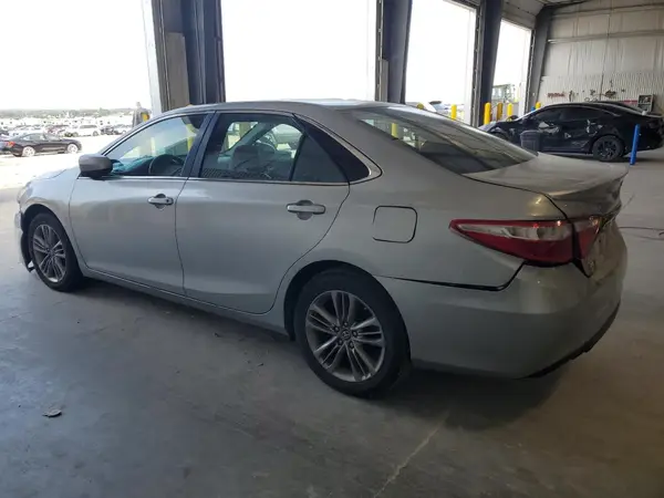 4T1BF1FK7GU592436 2016 TOYOTA CAMRY - Image 2