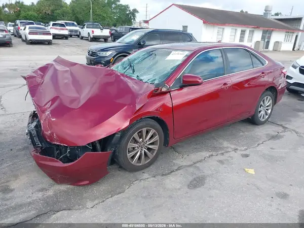 4T1BF1FK7GU592744 2016 TOYOTA CAMRY - Image 2