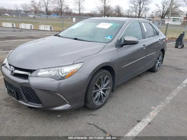 4T1BF1FK7GU596731 2016 TOYOTA CAMRY - Image 2