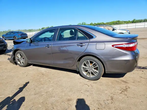 4T1BF1FK7GU597040 2016 TOYOTA CAMRY - Image 2