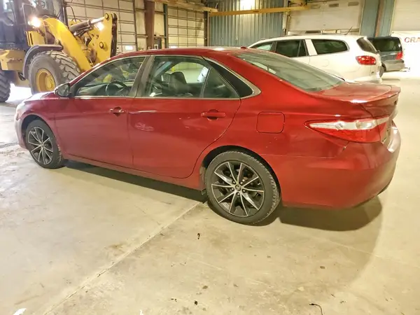 4T1BF1FK7GU598723 2016 TOYOTA CAMRY - Image 2