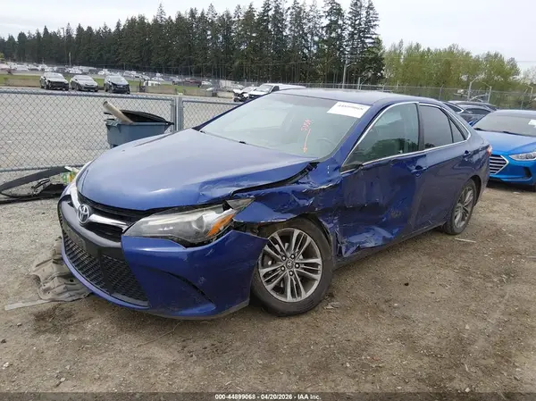 4T1BF1FK7GU599712 2016 TOYOTA CAMRY - Image 2