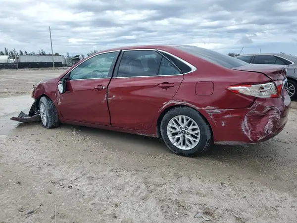 4T1BF1FK7GU603094 2016 TOYOTA CAMRY - Image 2