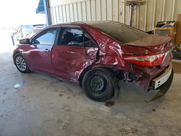 4T1BF1FK7GU603564 2016 TOYOTA CAMRY - Image 2