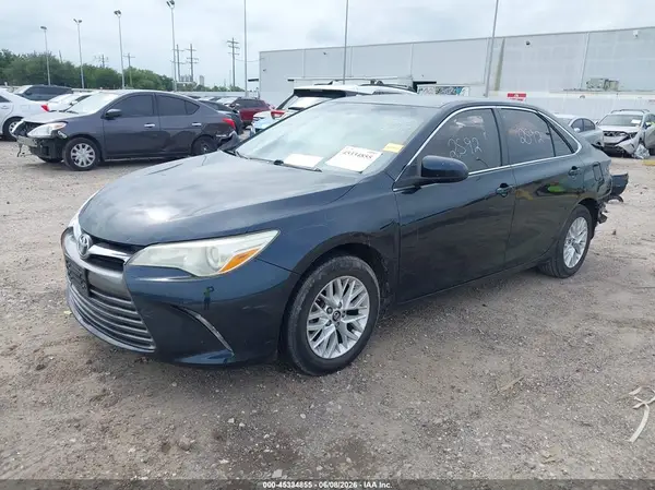 4T1BF1FK7GU609705 2016 TOYOTA CAMRY - Image 2