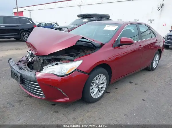 4T1BF1FK7GU613107 2016 TOYOTA CAMRY - Image 2