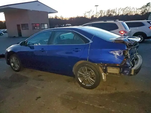 4T1BF1FK7GU613169 2016 TOYOTA CAMRY - Image 2
