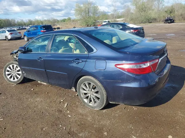4T1BF1FK7GU613348 2016 TOYOTA CAMRY - Image 2