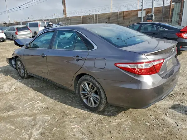 4T1BF1FK7GU999737 2016 TOYOTA CAMRY - Image 2
