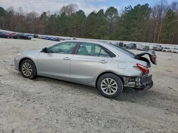 4T1BF1FK7HU269991 2017 TOYOTA CAMRY - Image 2