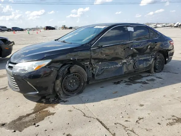 4T1BF1FK7HU271532 2017 TOYOTA CAMRY - Image 1