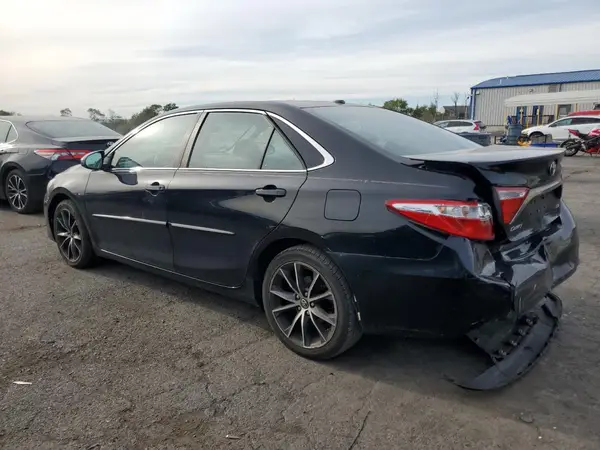 4T1BF1FK7HU271644 2017 TOYOTA CAMRY - Image 2