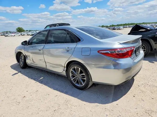 4T1BF1FK7HU277816 2017 TOYOTA CAMRY - Image 2