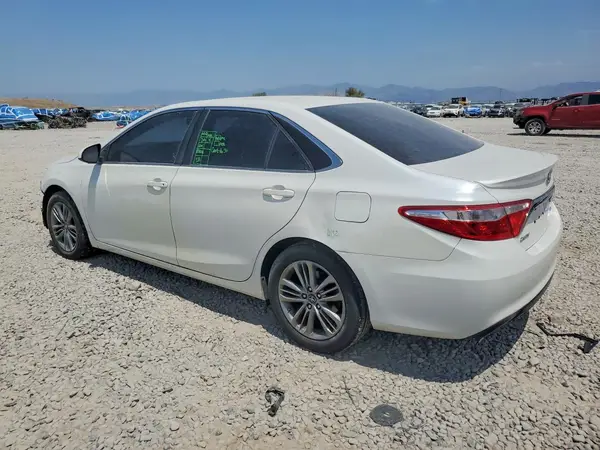 4T1BF1FK7HU278044 2017 TOYOTA CAMRY - Image 2
