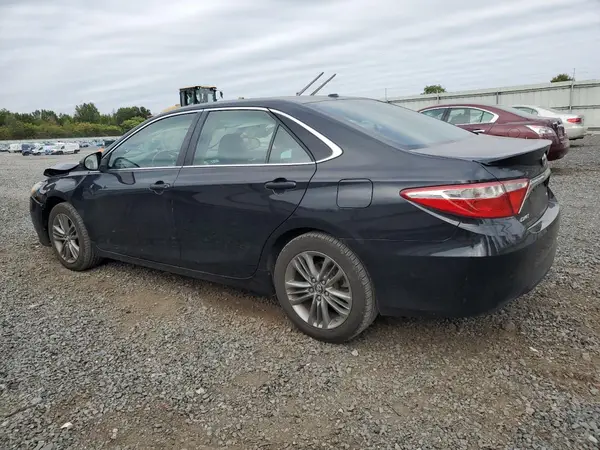 4T1BF1FK7HU278710 2017 TOYOTA CAMRY - Image 2