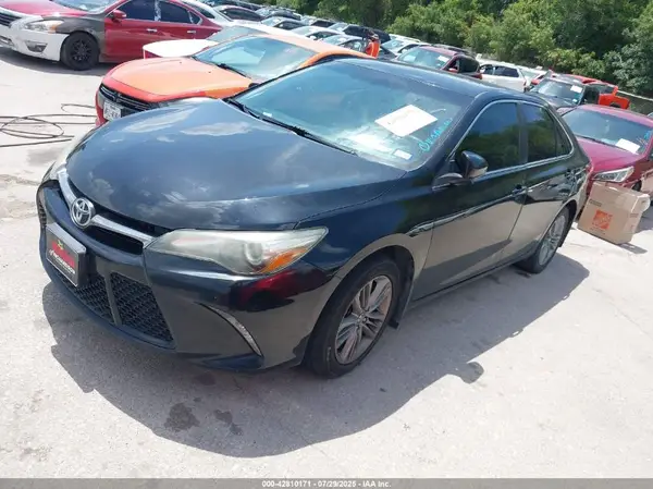 4T1BF1FK7HU280943 2017 TOYOTA CAMRY - Image 2