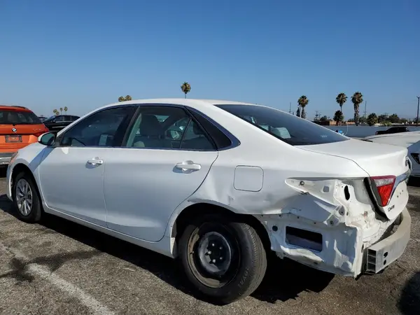 4T1BF1FK7HU280988 2017 TOYOTA CAMRY - Image 2