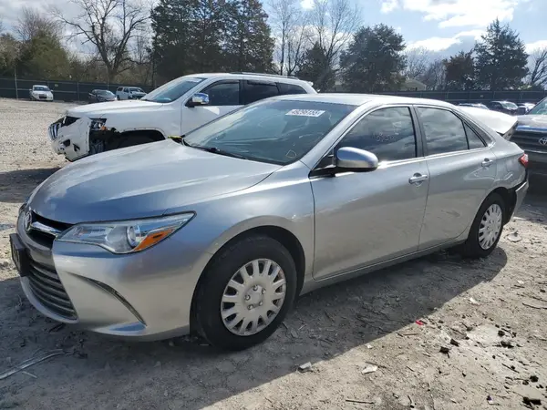 4T1BF1FK7HU281252 2017 TOYOTA CAMRY - Image 1