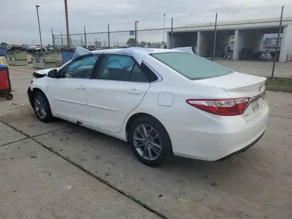 4T1BF1FK7HU283969 2017 TOYOTA CAMRY - Image 2