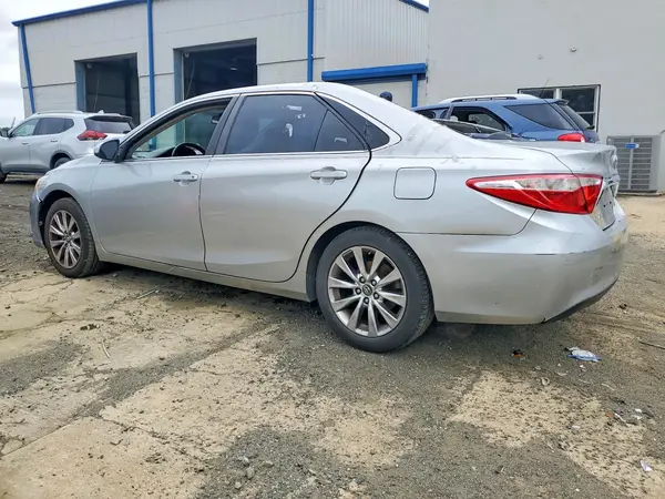 4T1BF1FK7HU286029 2017 TOYOTA CAMRY - Image 2