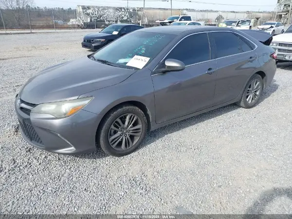 4T1BF1FK7HU289934 2017 TOYOTA CAMRY - Image 2