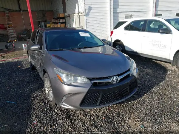 4T1BF1FK7HU292364 2017 TOYOTA CAMRY - Image 1