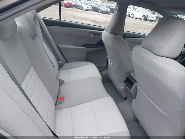 4T1BF1FK7HU294650 2017 TOYOTA CAMRY - Image 8