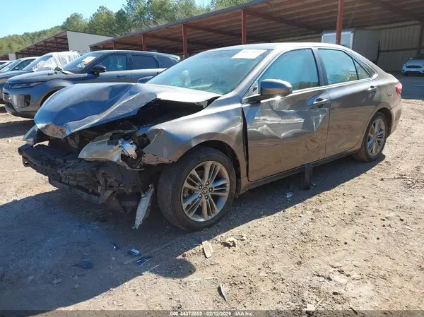 4T1BF1FK7HU295782 2017 TOYOTA CAMRY - Image 2