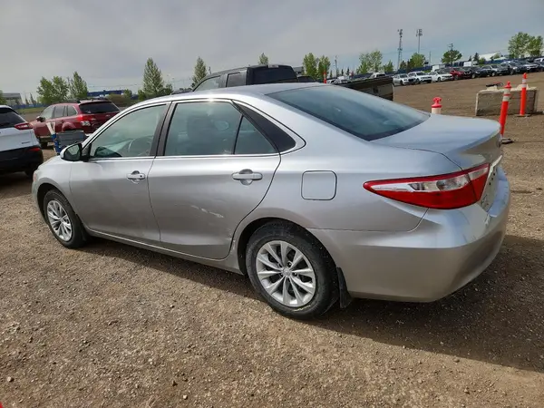 4T1BF1FK7HU297354 2017 TOYOTA CAMRY - Image 2