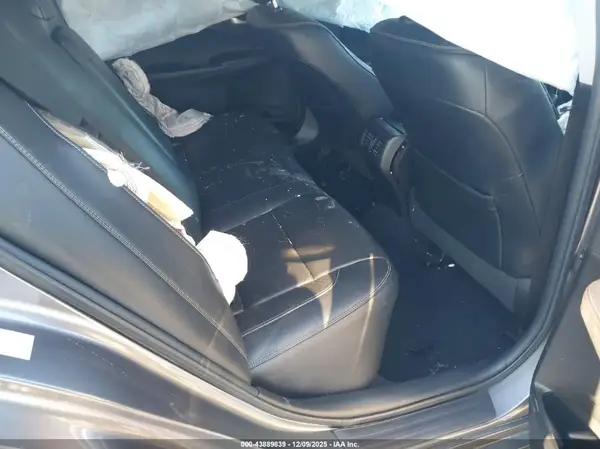 4T1BF1FK7HU299329 2017 TOYOTA CAMRY - Image 8