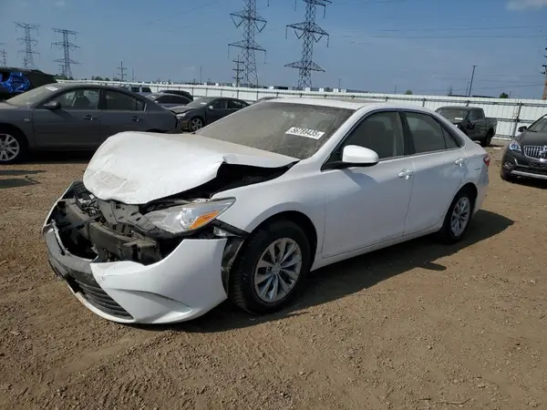 4T1BF1FK7HU300995 2017 TOYOTA CAMRY - Image 1