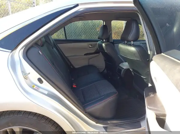 4T1BF1FK7HU302388 2017 TOYOTA CAMRY - Image 8