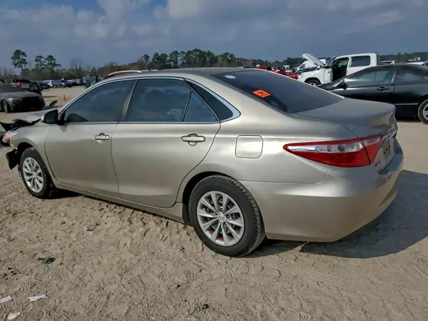 4T1BF1FK7HU302777 2017 TOYOTA CAMRY - Image 2