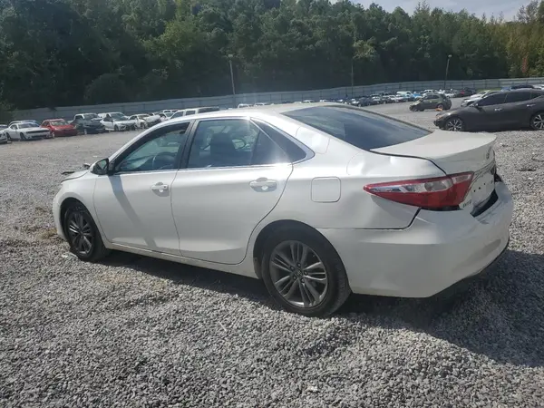 4T1BF1FK7HU304528 2017 TOYOTA CAMRY - Image 2