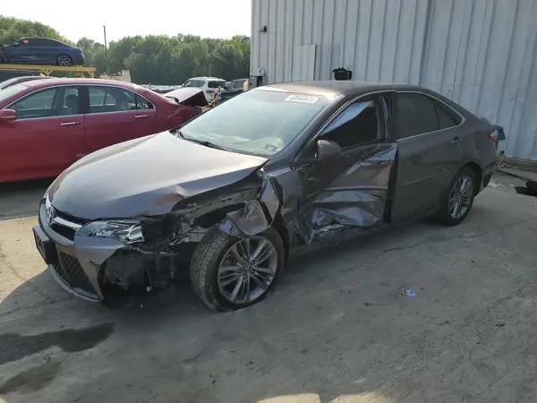 4T1BF1FK7HU309650 2017 TOYOTA CAMRY - Image 1