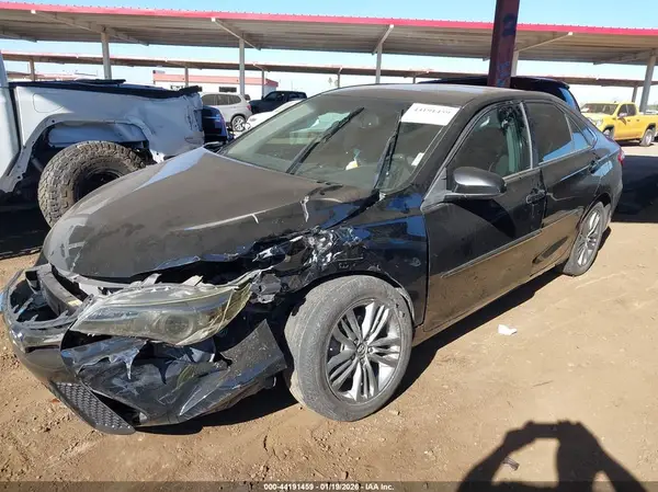 4T1BF1FK7HU310183 2017 TOYOTA CAMRY - Image 2
