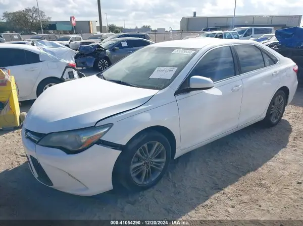 4T1BF1FK7HU312189 2017 TOYOTA CAMRY - Image 2