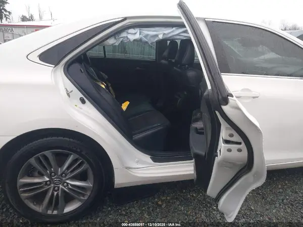 4T1BF1FK7HU314735 2017 TOYOTA CAMRY - Image 8