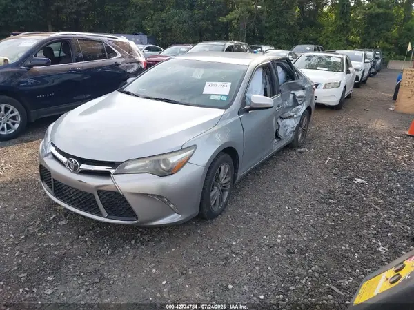 4T1BF1FK7HU314976 2017 TOYOTA CAMRY - Image 2