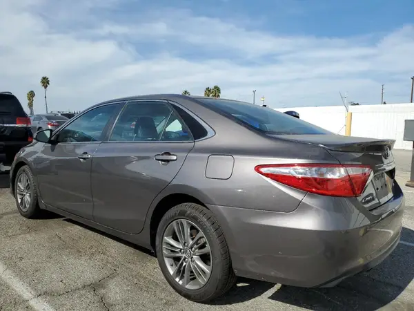 4T1BF1FK7HU316596 2017 TOYOTA CAMRY - Image 2